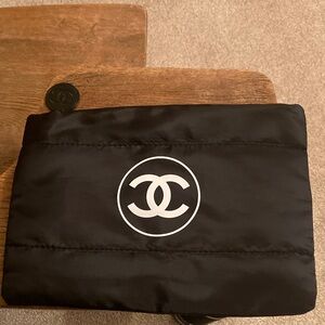 CHANEL Beaute Puffy Nylon Carryall Makeup/Cosmetic/Toiletry Pouch Case w/DB NWT